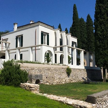 Washington Apartments Al Vittoriale Gardone Riviera Exterior foto