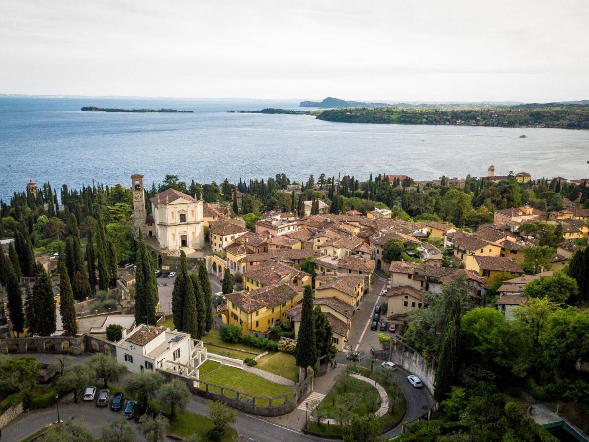 Washington Apartments Al Vittoriale Gardone Riviera Exterior foto