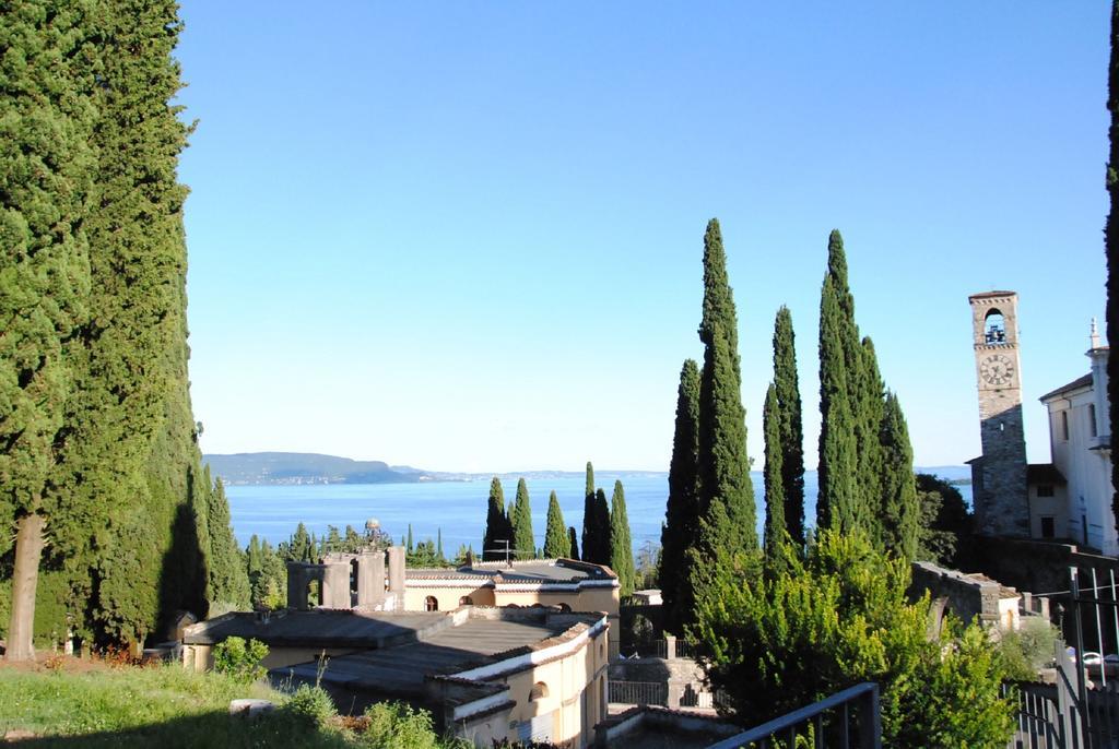Washington Apartments Al Vittoriale Gardone Riviera Exterior foto