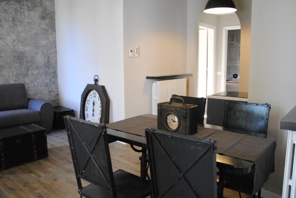Washington Apartments Al Vittoriale Gardone Riviera Zimmer foto