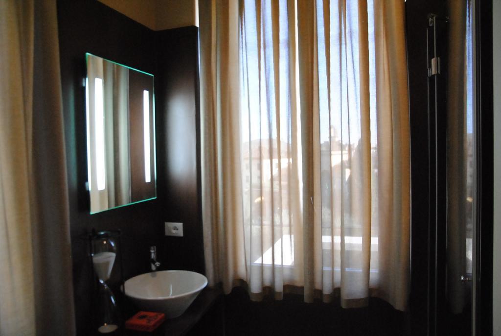 Washington Apartments Al Vittoriale Gardone Riviera Zimmer foto